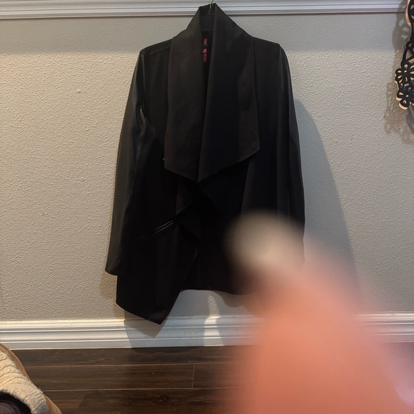 SPANX Black Women's Blazer with Satin Sleeves - Picture 3 of 10